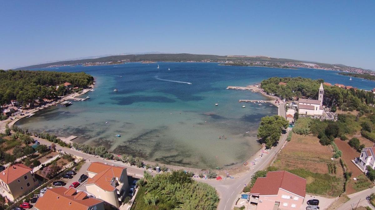 Philomena Mobile Home Camping Pašman Dış mekan fotoğraf
